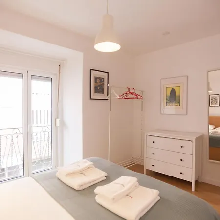 Flh Fresh And Cozy Old Town Duplex Апартаменты Лиссабон